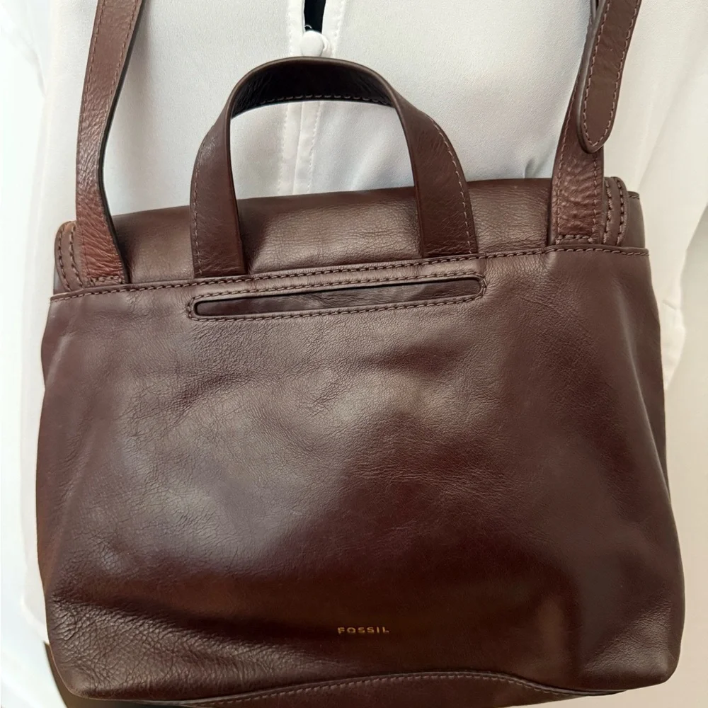 Fossil Willow Brown Leather Crossbody Bag - Picture 3 of 7